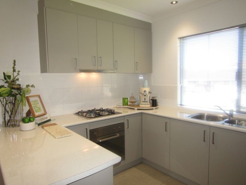 8A Roebuck Street, Innaloo WA 6018