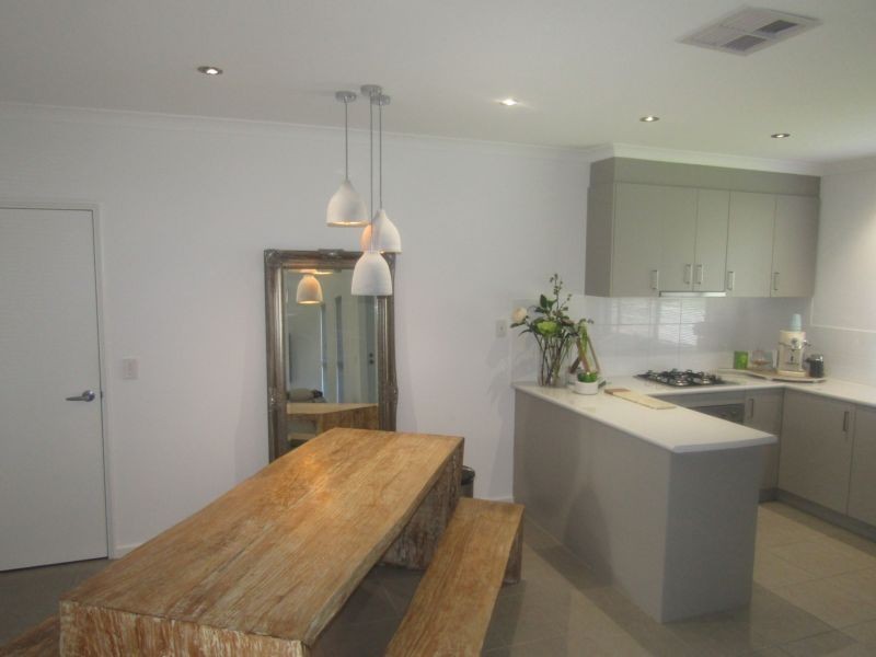 8A Roebuck Street, Innaloo WA 6018