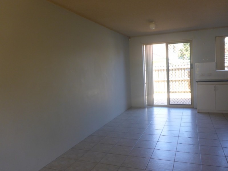 12/17 Cayley Street, Glendalough WA 6016