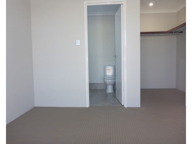 44 Belcastro Way, Madeley WA 6065