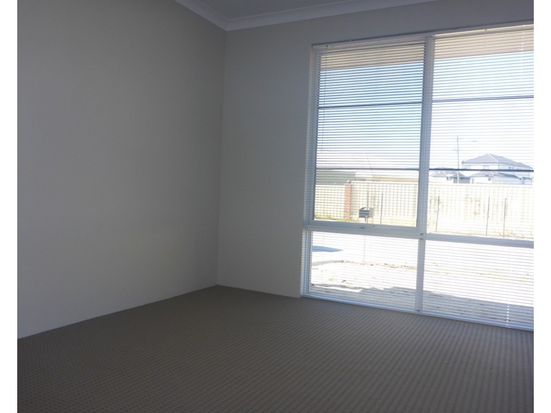 44 Belcastro Way, Madeley WA 6065