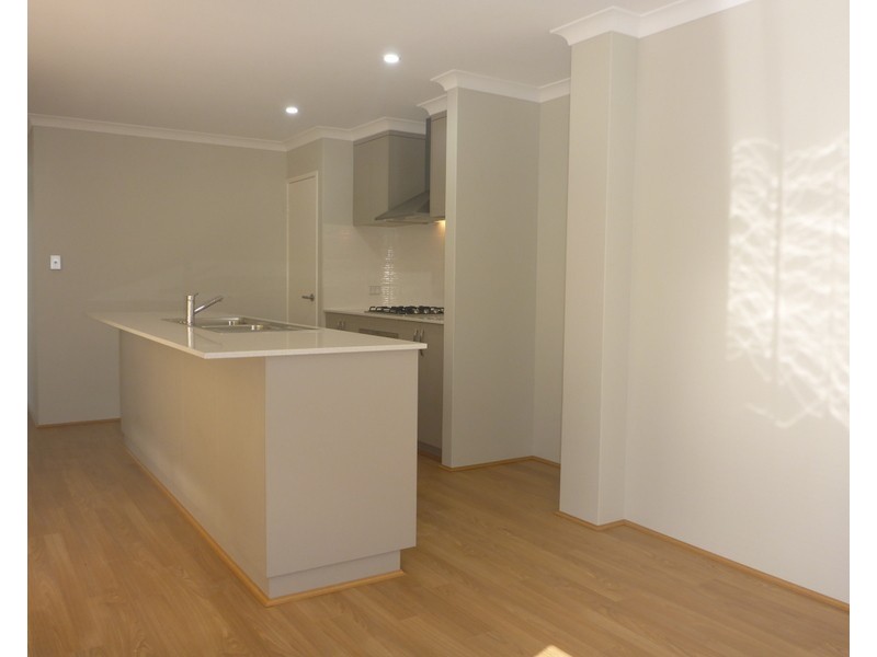 44 Belcastro Way, Madeley WA 6065