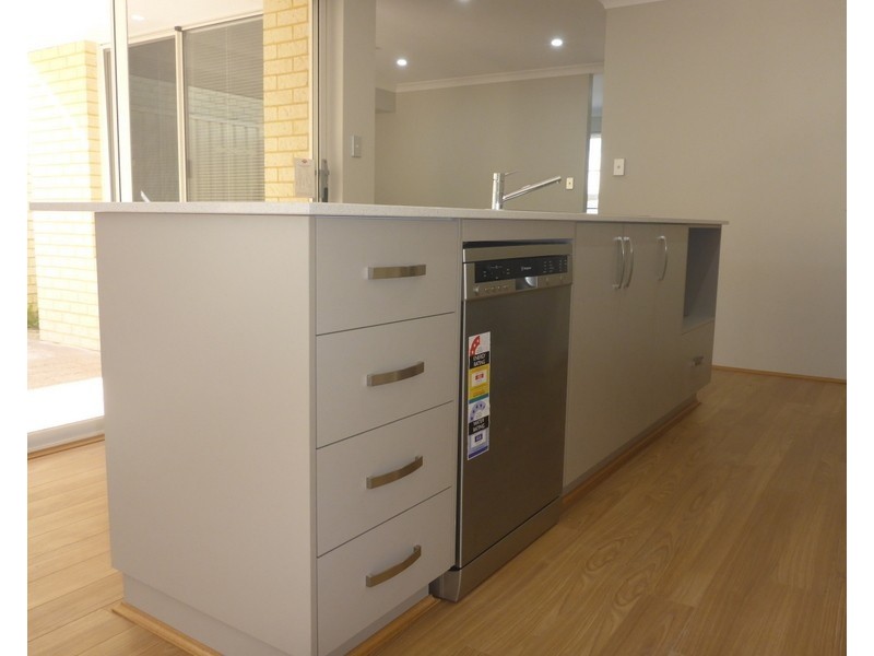 44 Belcastro Way, Madeley WA 6065