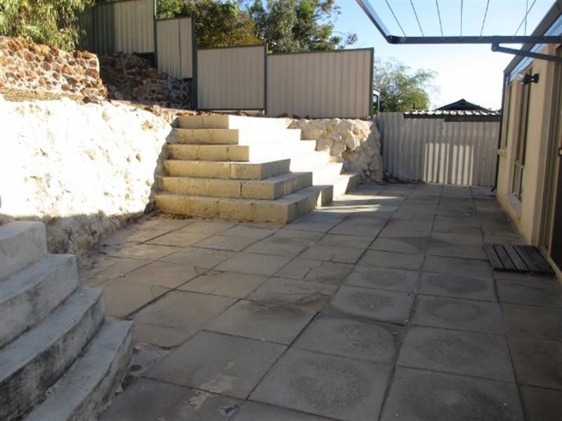 28 Solander Road, Hillarys WA 6025