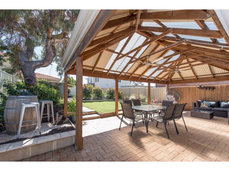 13 Burroughs Road, Karrinyup WA 6018