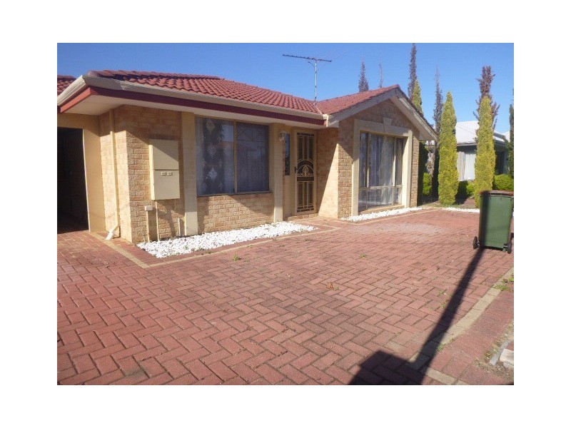 15 Birdwood Street, Innaloo WA 6018