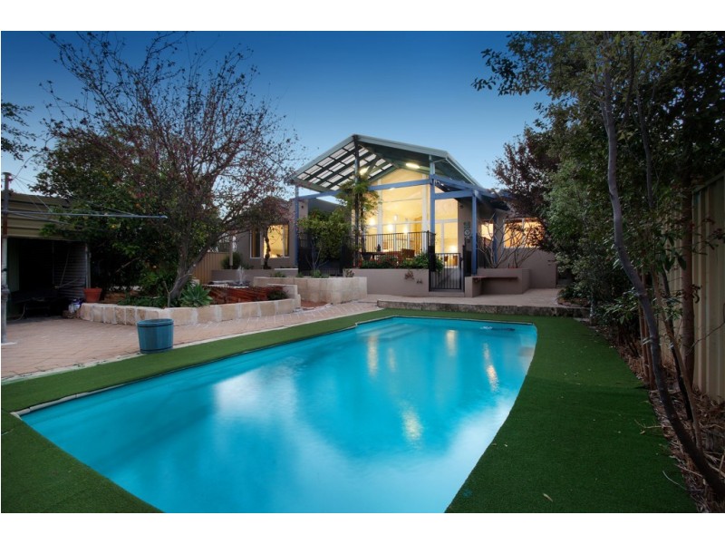 6 Teakwood Avenue, Woodlands WA 6018