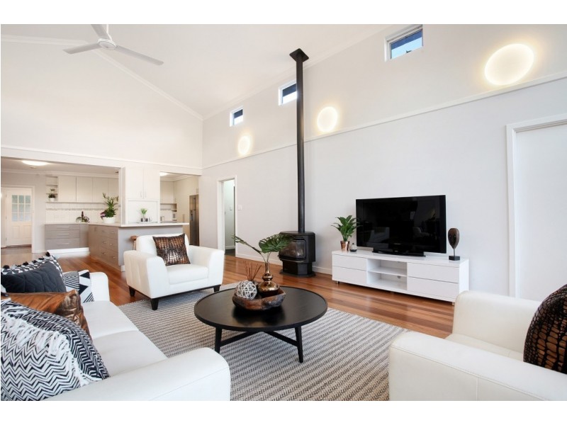 6 Teakwood Avenue, Woodlands WA 6018