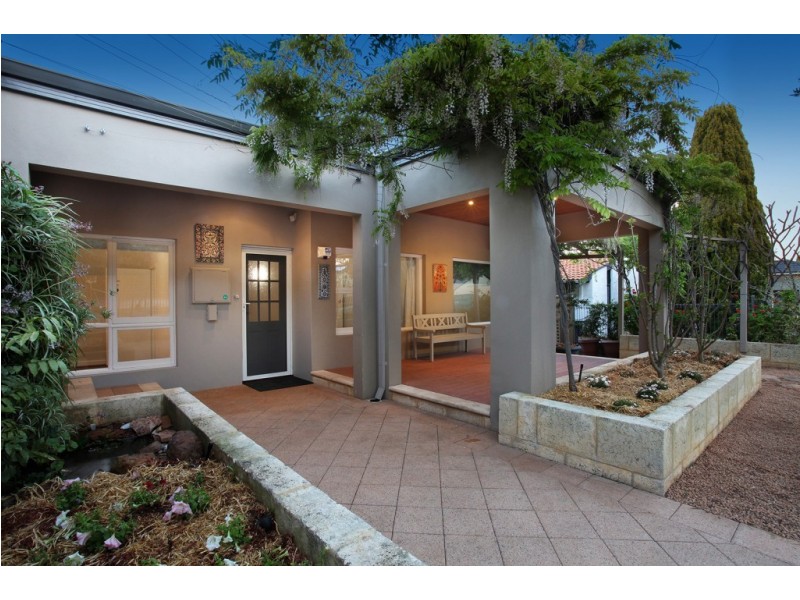 6 Teakwood Avenue, Woodlands WA 6018