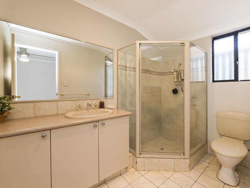 223b Huntriss Road, Doubleview WA 6018