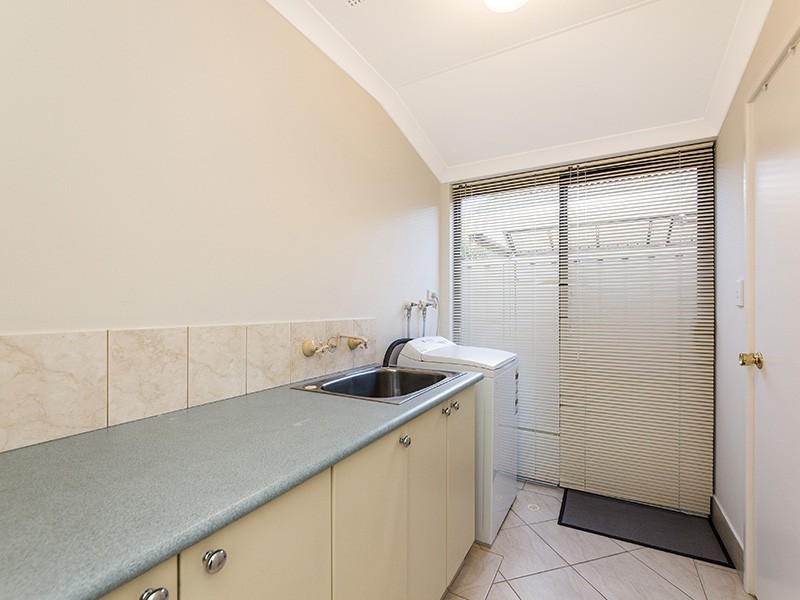 223b Huntriss Road, Doubleview WA 6018