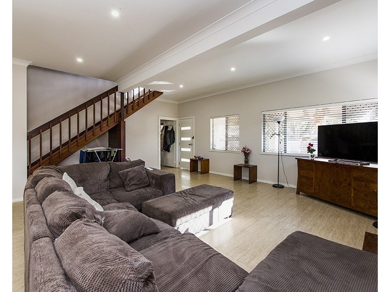 83 Pascoe Street, Karrinyup WA 6018