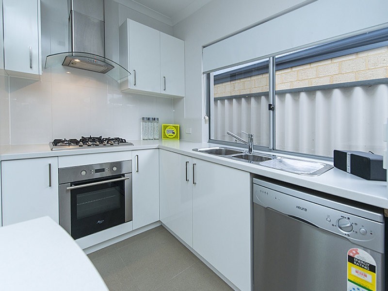 1/151 Keane Street, Cloverdale WA 6105