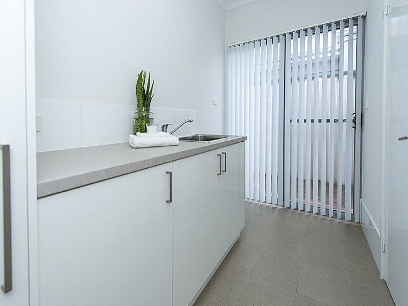 1/151 Keane Street, Cloverdale WA 6105