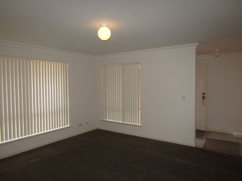 8/4 Roberts Street, Bayswater WA 6053