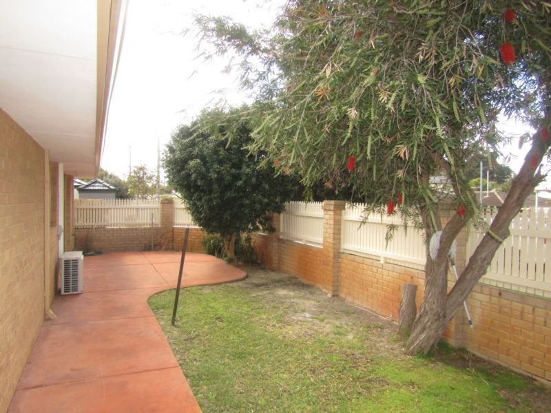 8/4 Roberts Street, Bayswater WA 6053