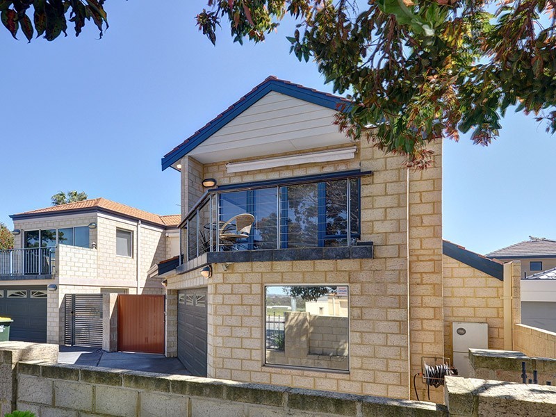 27A Francis Avenue, Karrinyup WA 6018