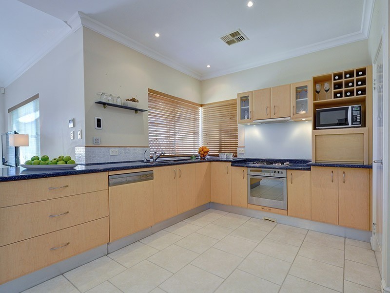 27A Francis Avenue, Karrinyup WA 6018