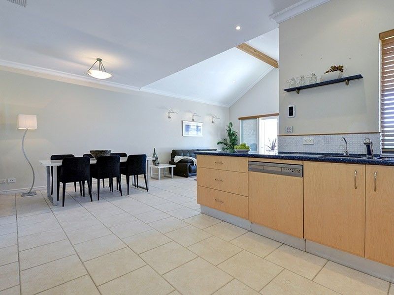 27A Francis Avenue, Karrinyup WA 6018