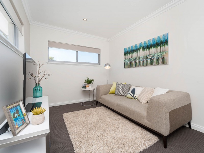 B/4 Dean Street, Karrinyup WA 6018