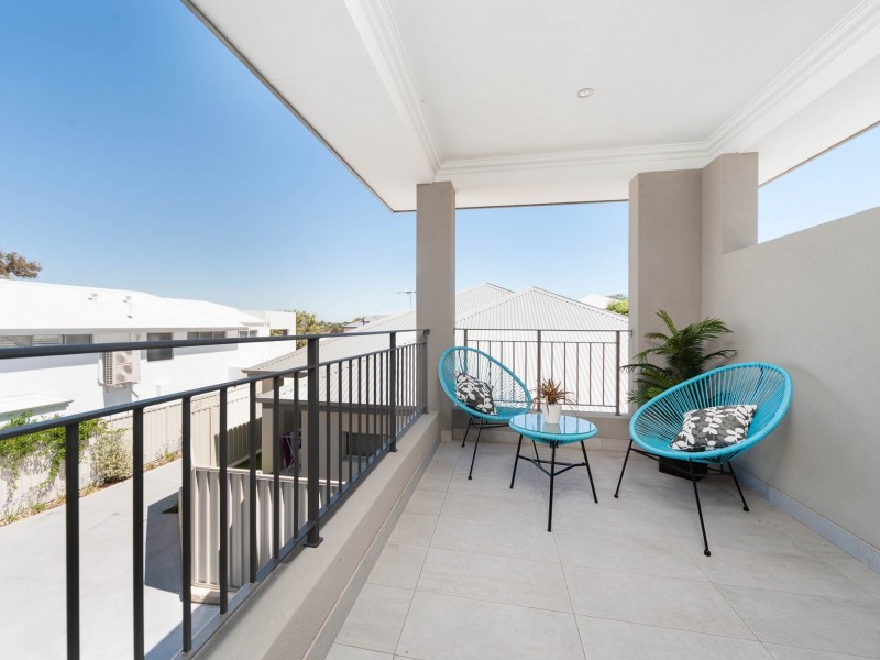 B/4 Dean Street, Karrinyup WA 6018