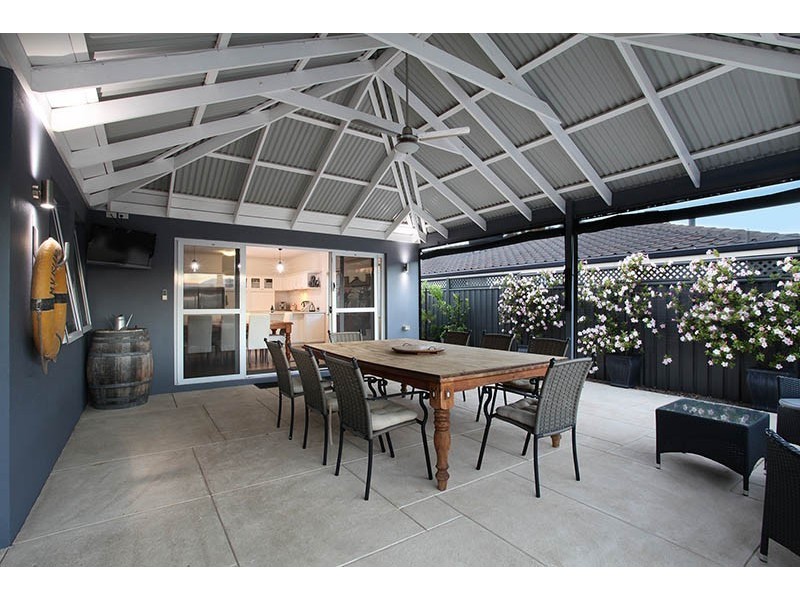 12 Willow Road, Woodlands WA 6018