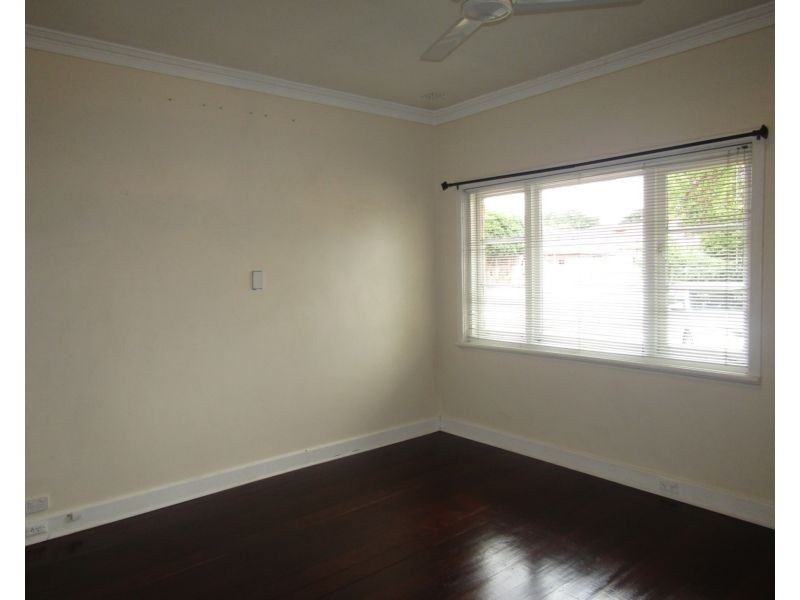 15 Farris Street, Innaloo WA 6018