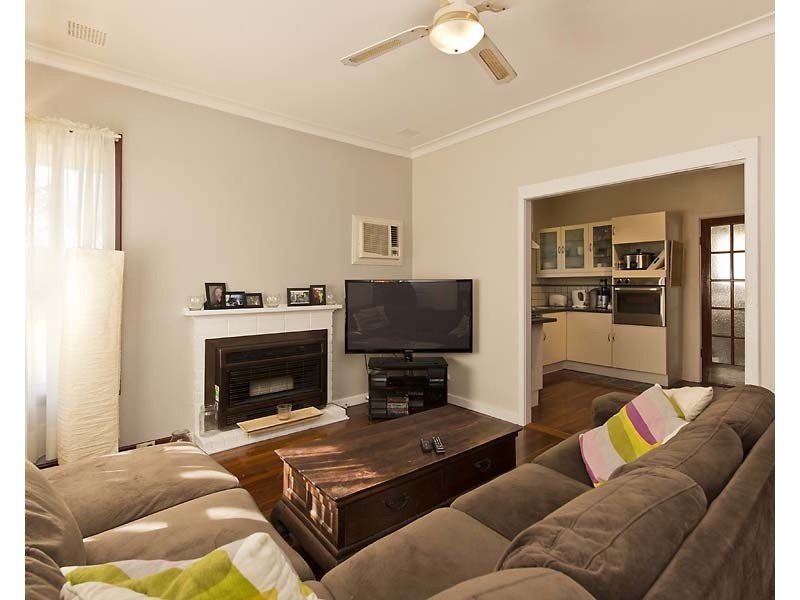 18 Gwelup Street, Karrinyup WA 6018