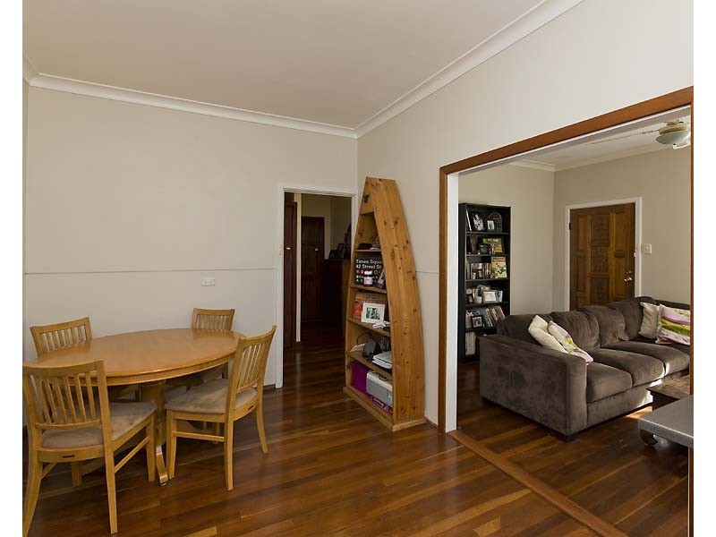 18 Gwelup Street, Karrinyup WA 6018