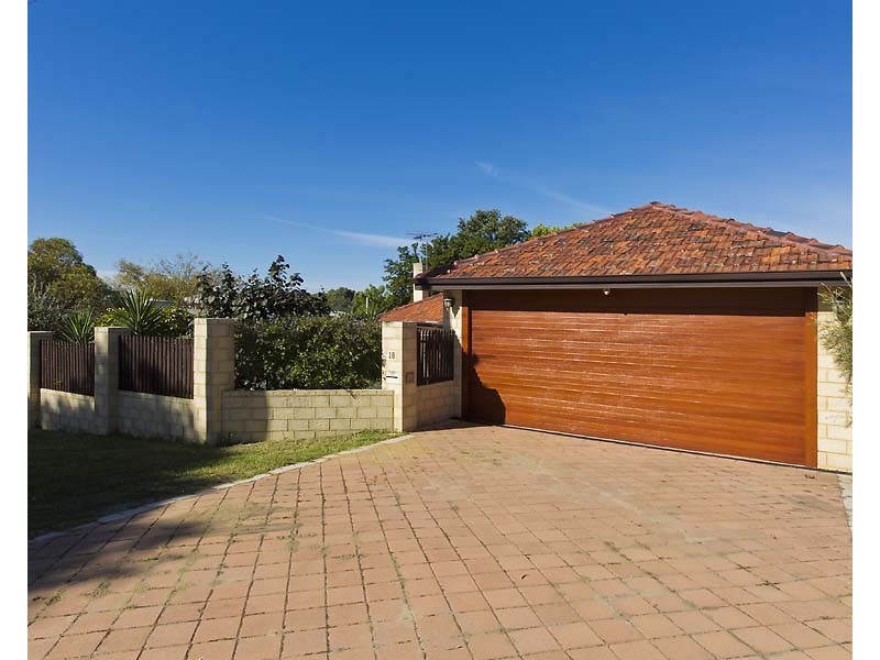 18 Gwelup Street, Karrinyup WA 6018