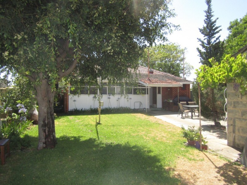 71 Toowong Street, Bayswater WA 6053