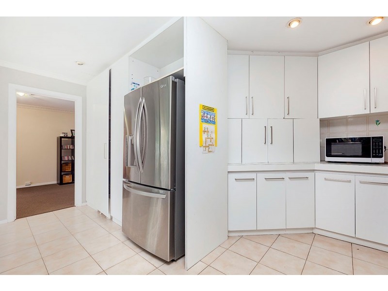 35 Willow Road, Woodlands WA 6018