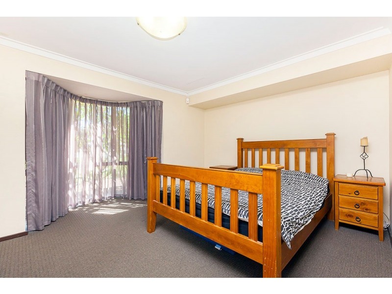 35 Willow Road, Woodlands WA 6018