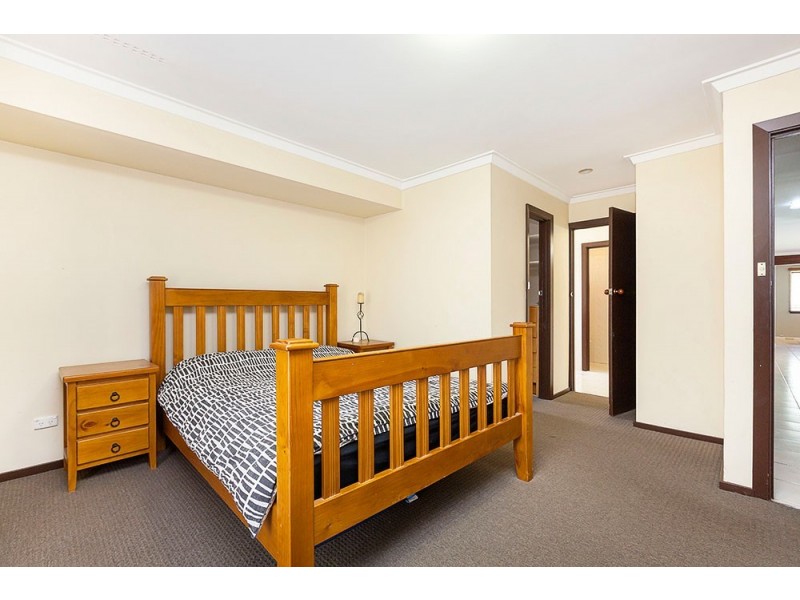 35 Willow Road, Woodlands WA 6018