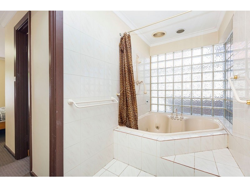 35 Willow Road, Woodlands WA 6018