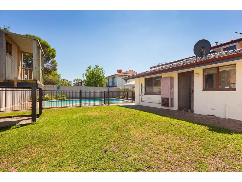 35 Willow Road, Woodlands WA 6018