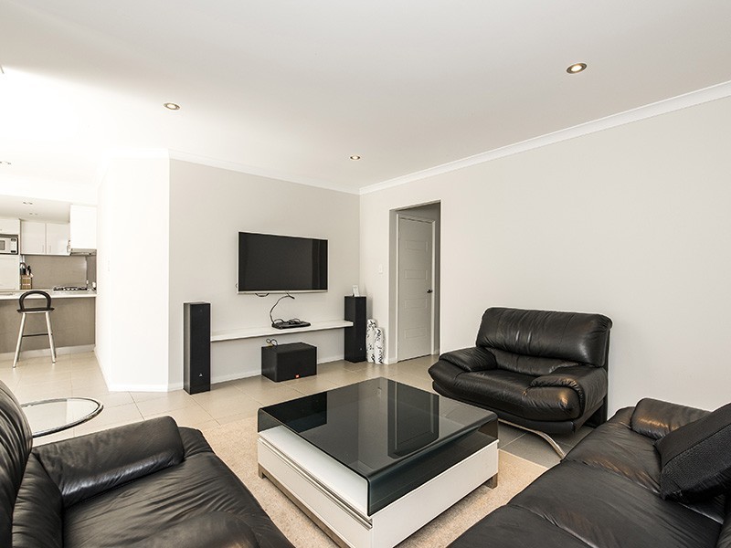 6C Crocker Way, Innaloo WA 6018