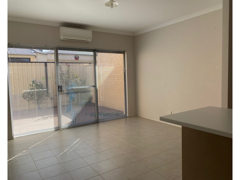 10A Roebuck Street, Innaloo WA 6018