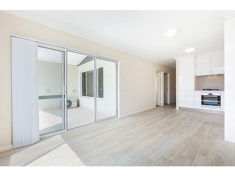 65 Lakeside Drive, Joondalup WA 6027