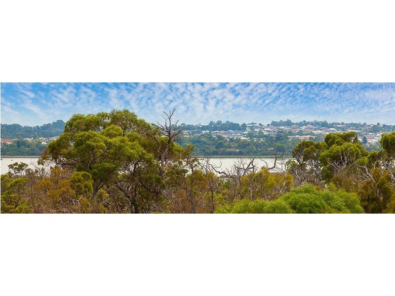 65 Lakeside Drive, Joondalup WA 6027