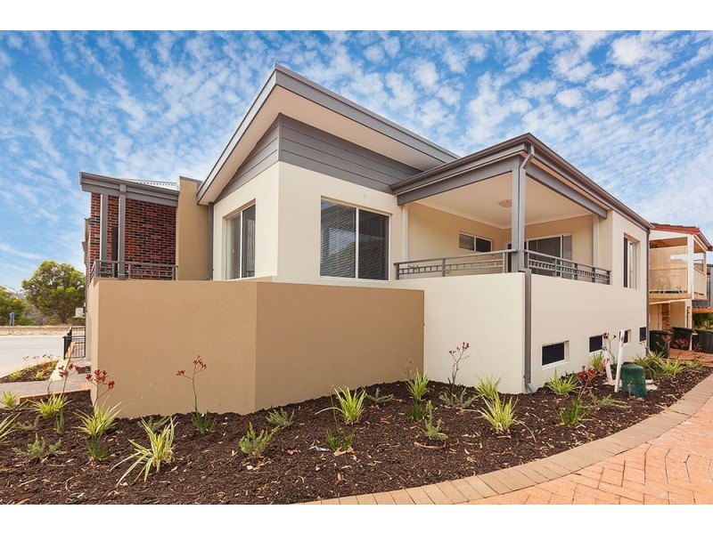 65 Lakeside Drive, Joondalup WA 6027