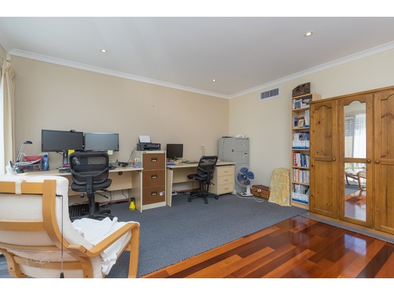 17B Charles Street, Karrinyup WA 6018