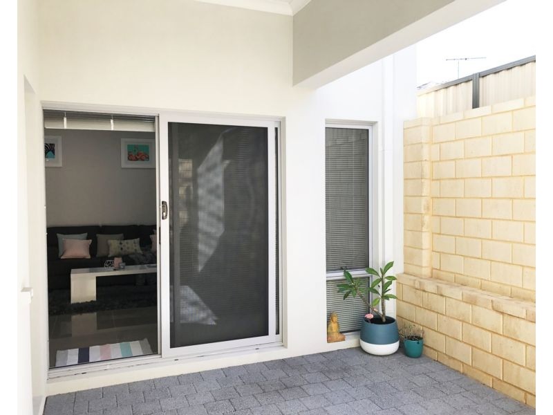 3/18 St Albans Road, Nollamara WA 6061