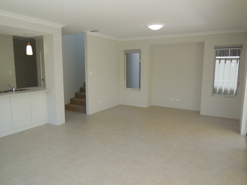 B/9 Crocker Road, Innaloo WA 6018