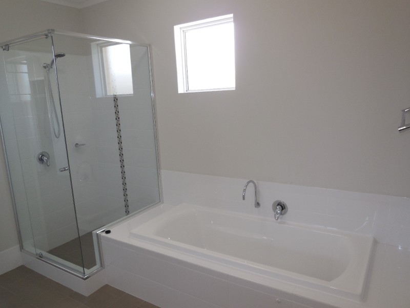 B/9 Crocker Road, Innaloo WA 6018