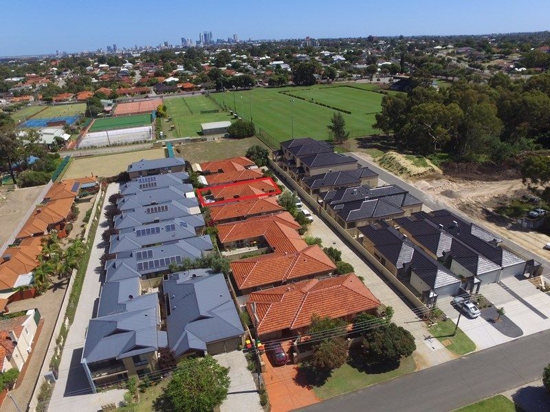 4/4 Roberts Street, Bayswater WA 6053