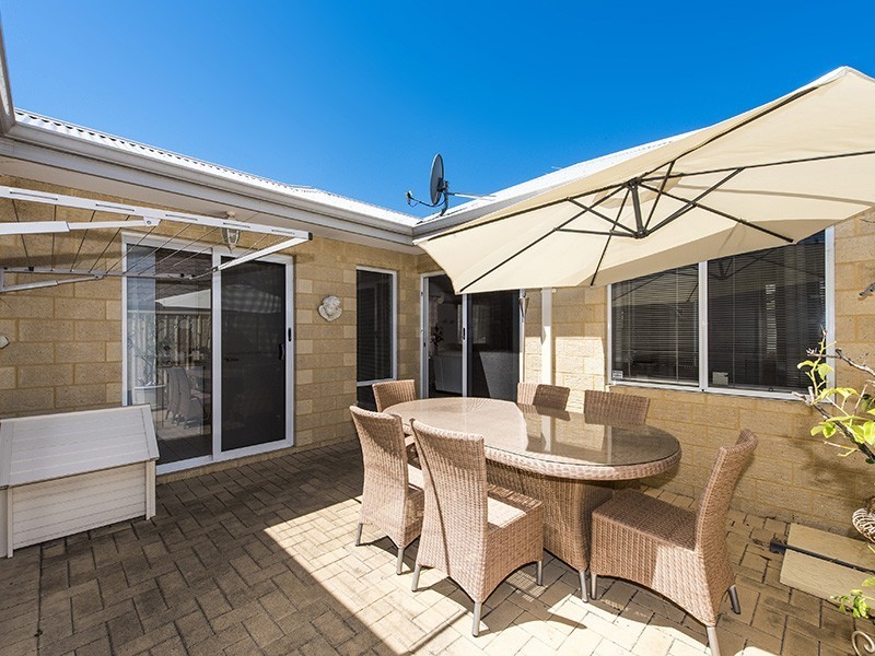 8A Donar Street, Innaloo WA 6018