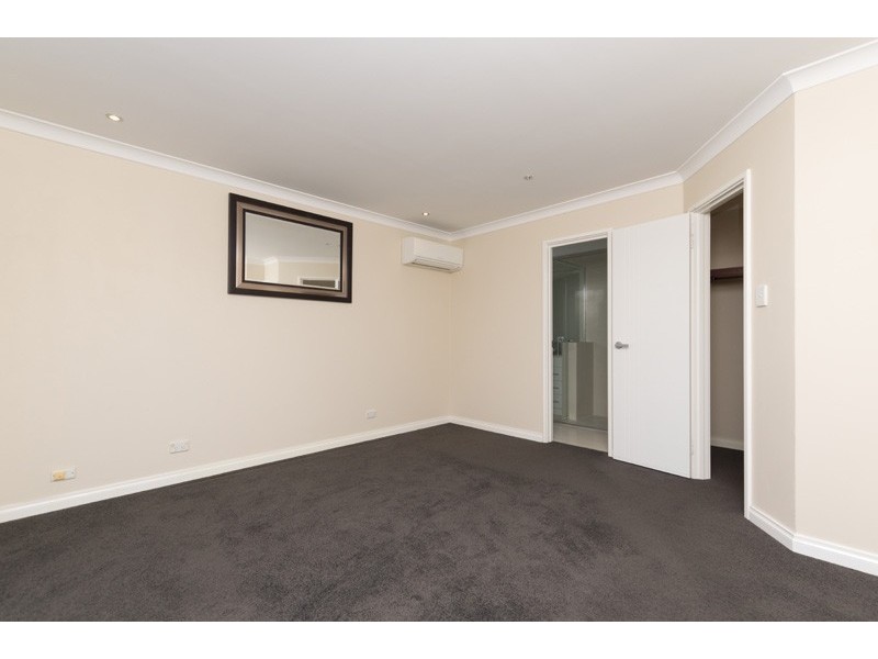 24 Malden Road, Kingsley WA 6026