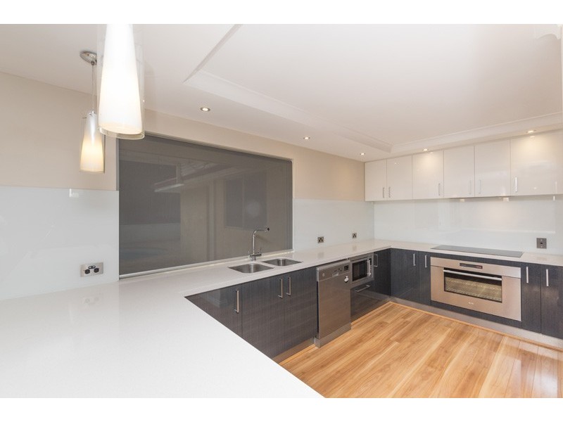 24 Malden Road, Kingsley WA 6026