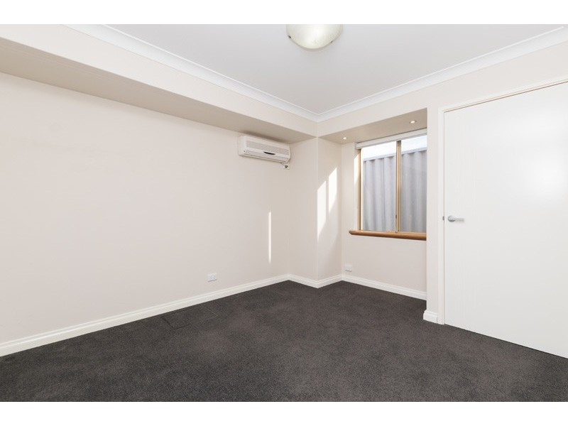 24 Malden Road, Kingsley WA 6026